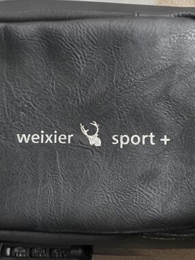 Weixier Sport+ Black Men's Travel & Carry Bag